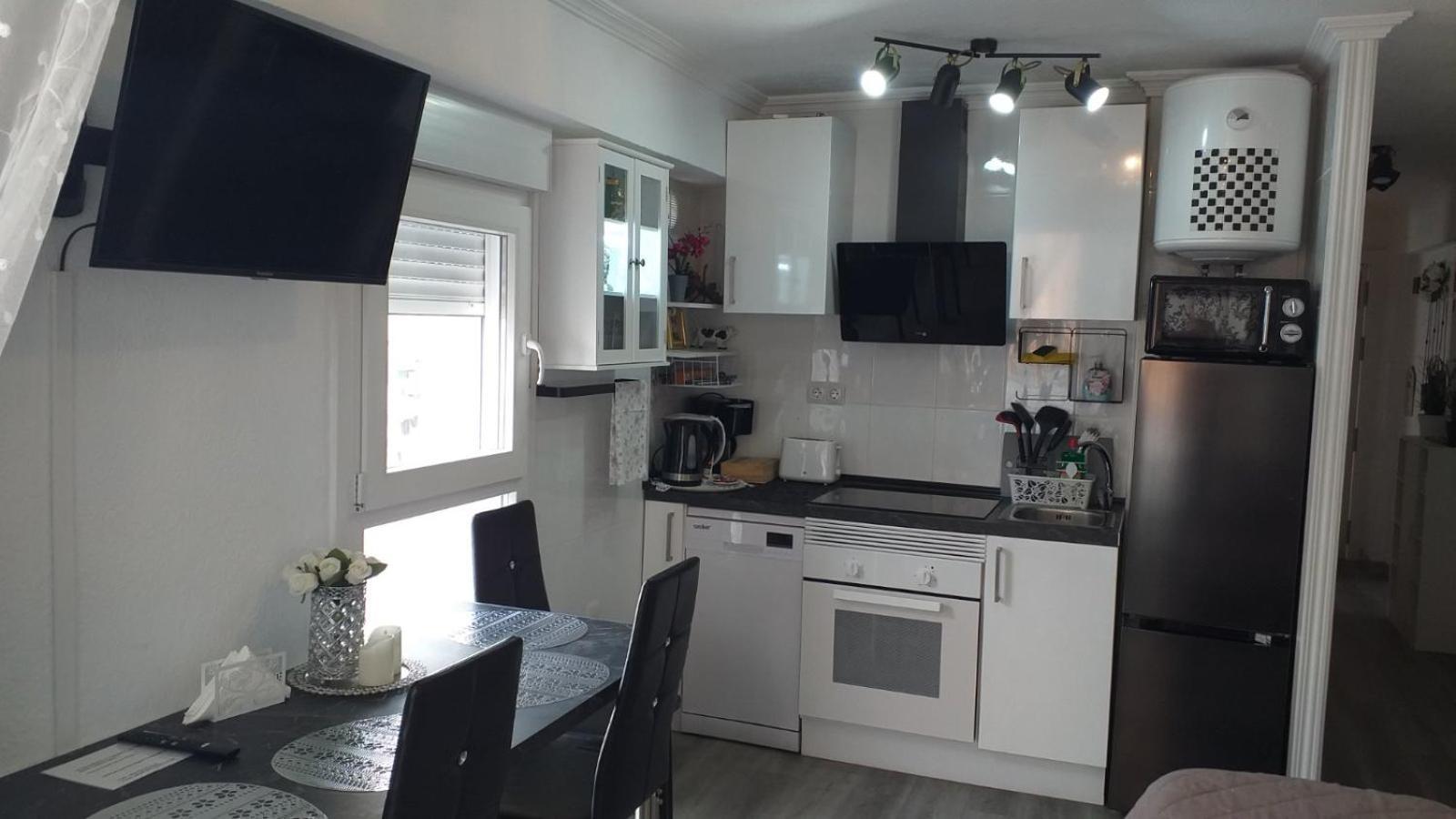 Inlesa 5A Holiday Apt With Pool Benidorm Ngoại thất bức ảnh
